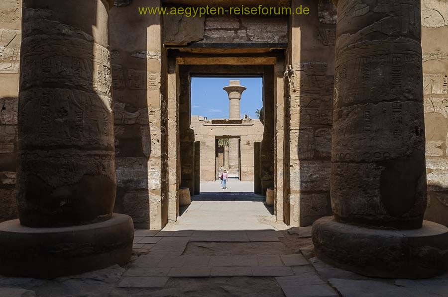 Karnak Durchblicke