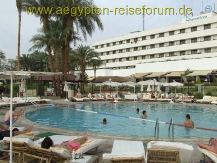 Sheraton Luxor Pool Nilseite