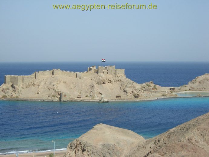 Die Pharaoneninsel - tolle Behausung im Meer