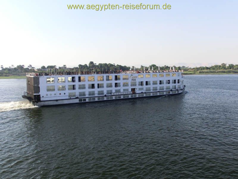 River Anuket Sara