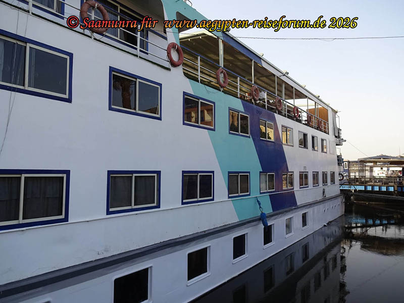 MS Coral I Wohnschiff Sohag