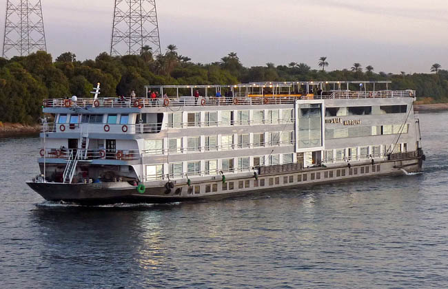 Nile Marquise