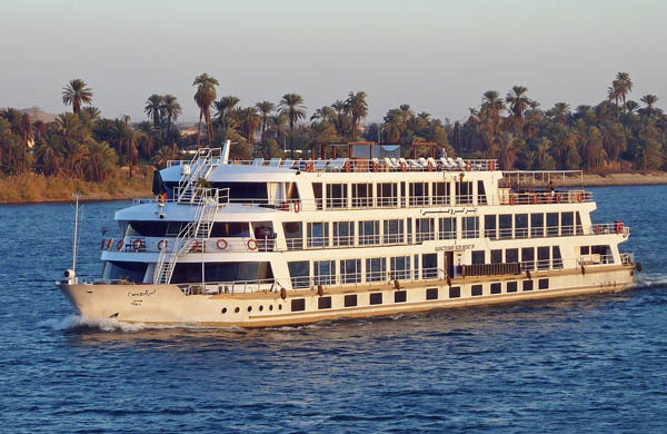 Sanctuary Sun Boat IV