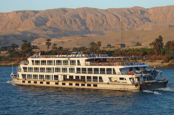 Sanctuary Sun Boat IV