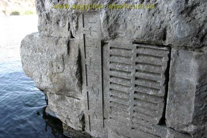 Zahlenskala im Nilometer (Assuan)